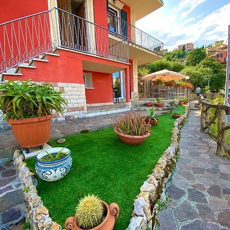 Апартаменты La Finestra Sul Mare Специя Экстерьер фото